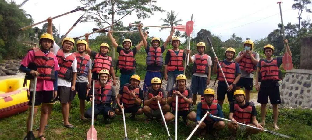 Rafting Di Caringin Sukabumi