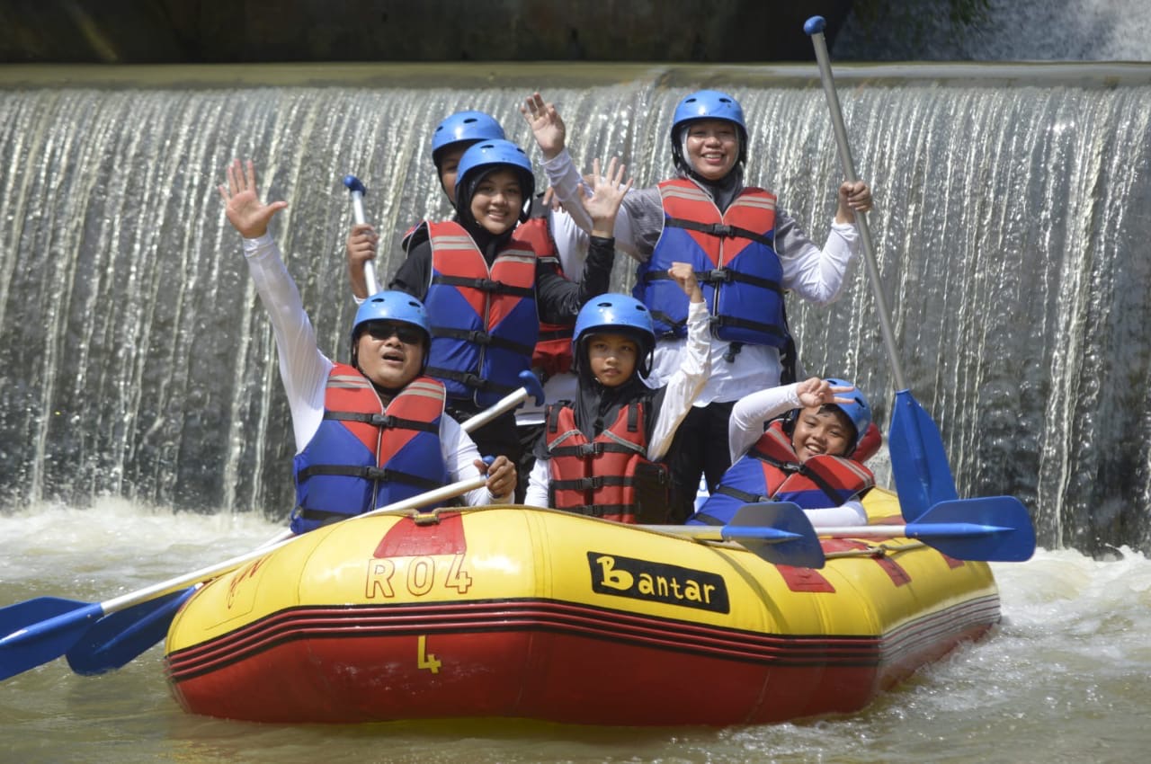 Tempat Rafting Di Puncak