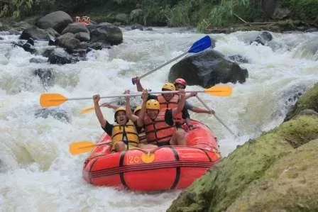 Rekomendasi Tempat Rafting Di Sungai Cisadane Bogor Tempat Rafting Bogor