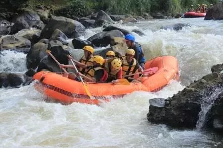 Rekomendasi Tempat Rafting Di Sungai Cisadane Bogor Tempat Rafting Bogor