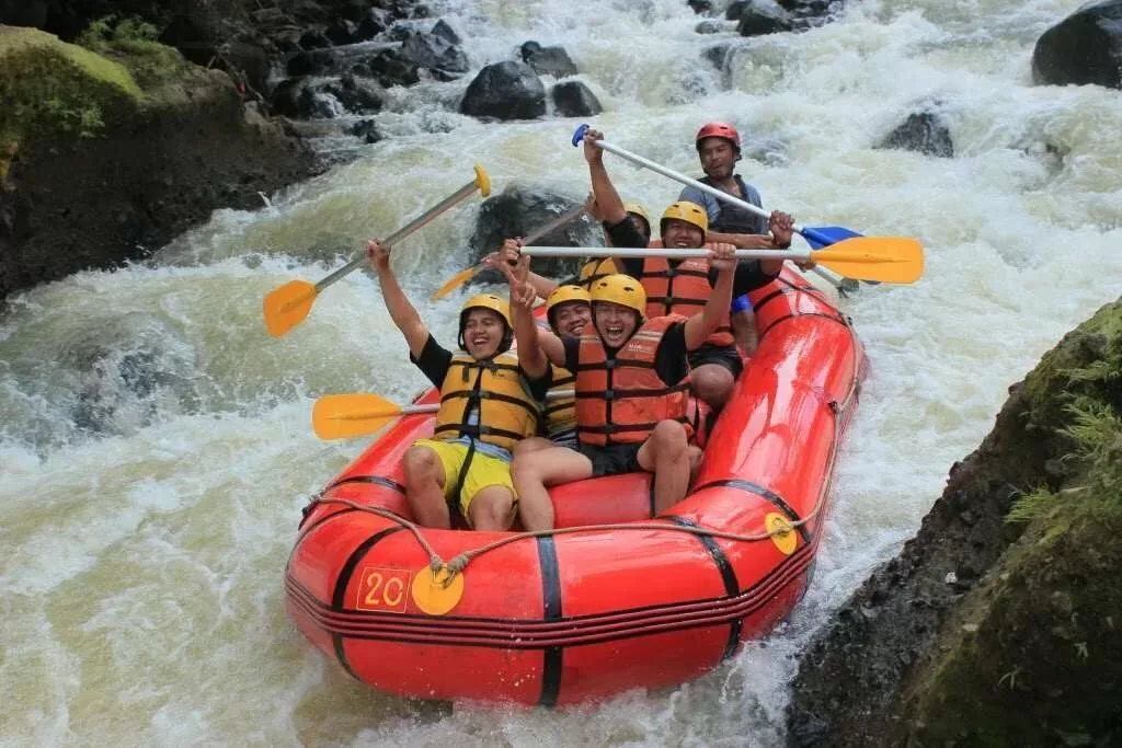 Petualangan Seru Di Sungai Cisadane Bogor: Beragam Fasilitas Rafting Yang Wajib Dicoba