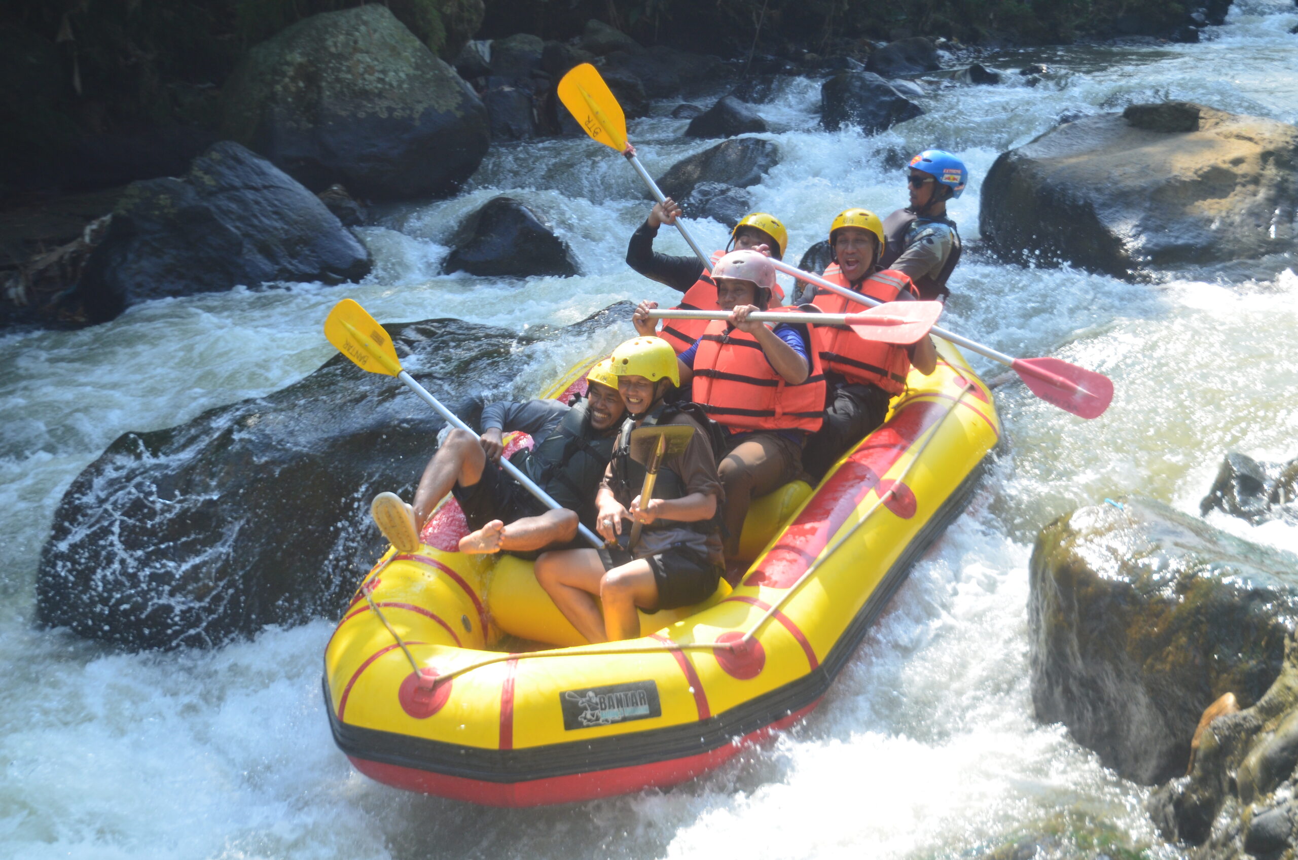 Tempat Rafting Di Cisarua Puncak