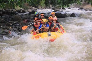 Tempat Wisata Rafting Di Puncak