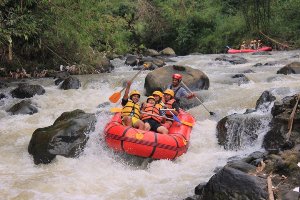 Tempat Wisata Rafting Di Puncak