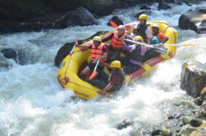 Harga Paket Rafting Di Puncak Bogor
