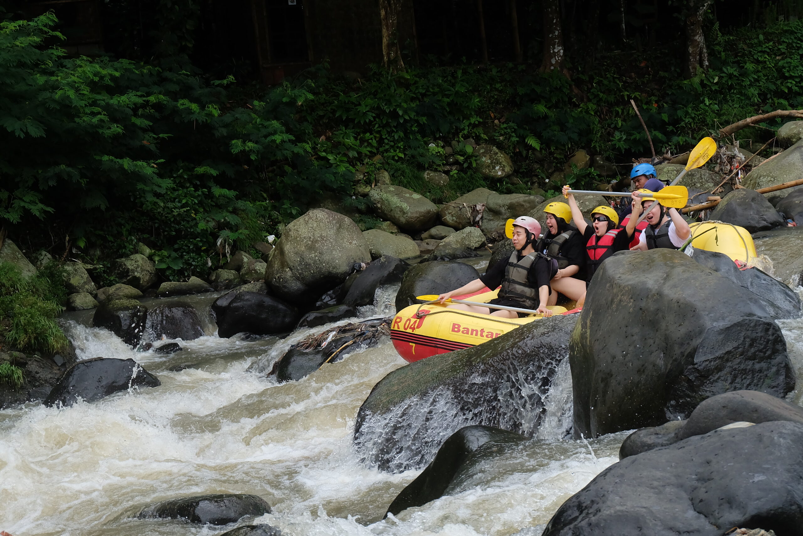 11 Tempat Rafting Di Bogor