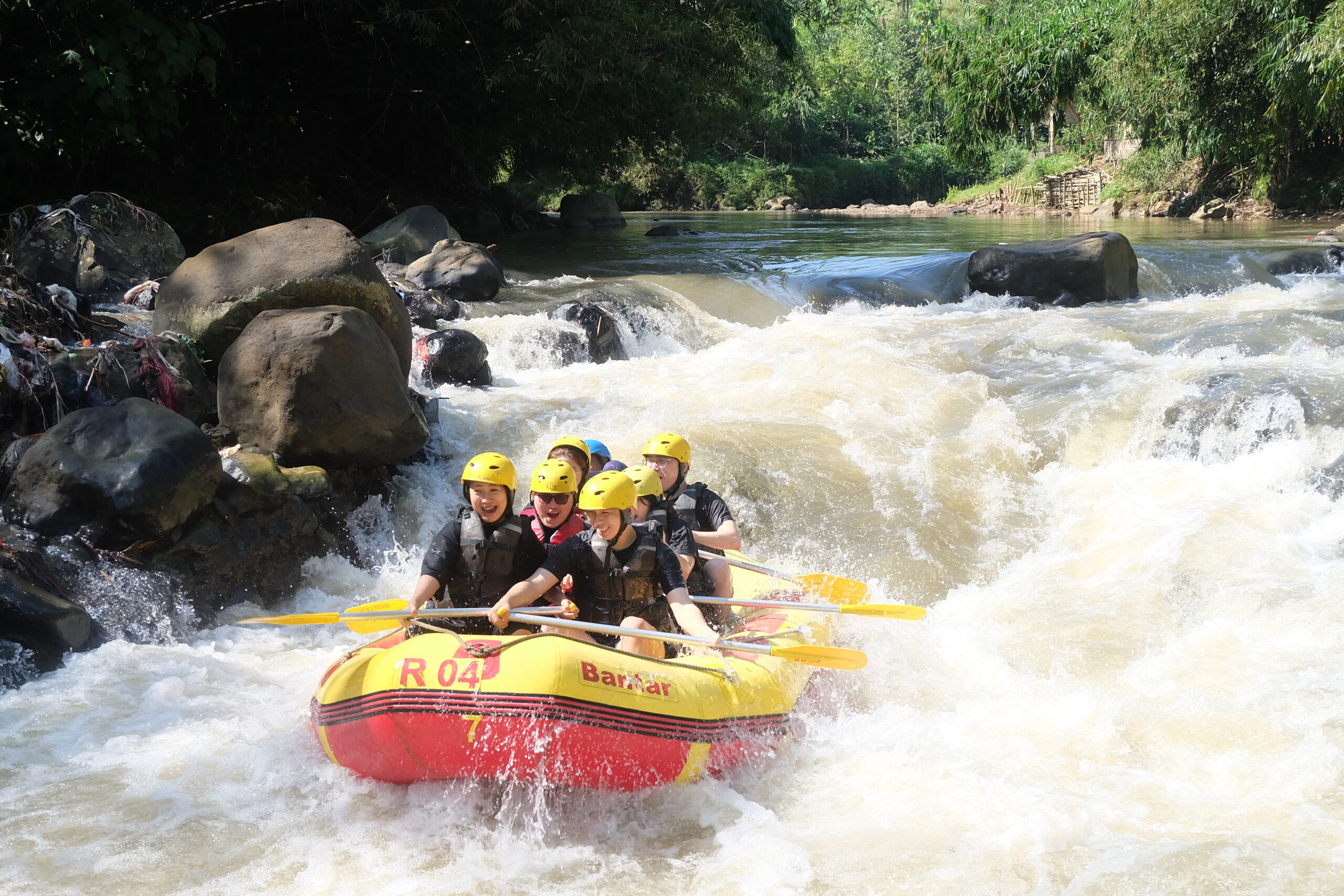 3 Tempat Rafting Di Bogor Terbaik 2026: Panduan Pilih Jalur Sesuai Nyali
