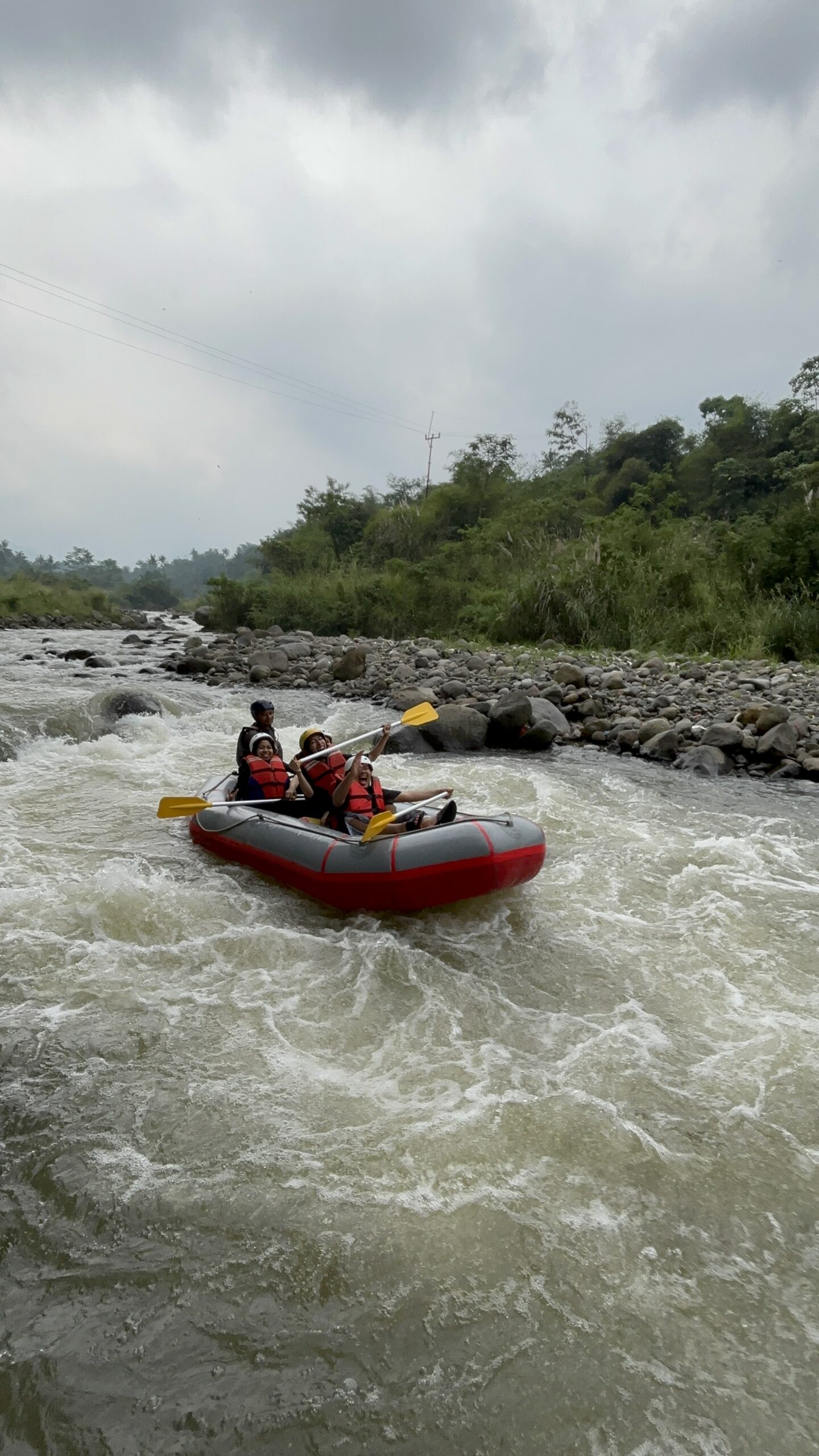 3 Tempat Rafting Di Bogor