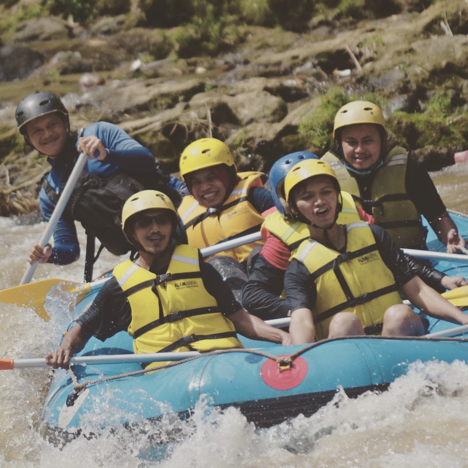 Tempat Rafting Bogor 2026