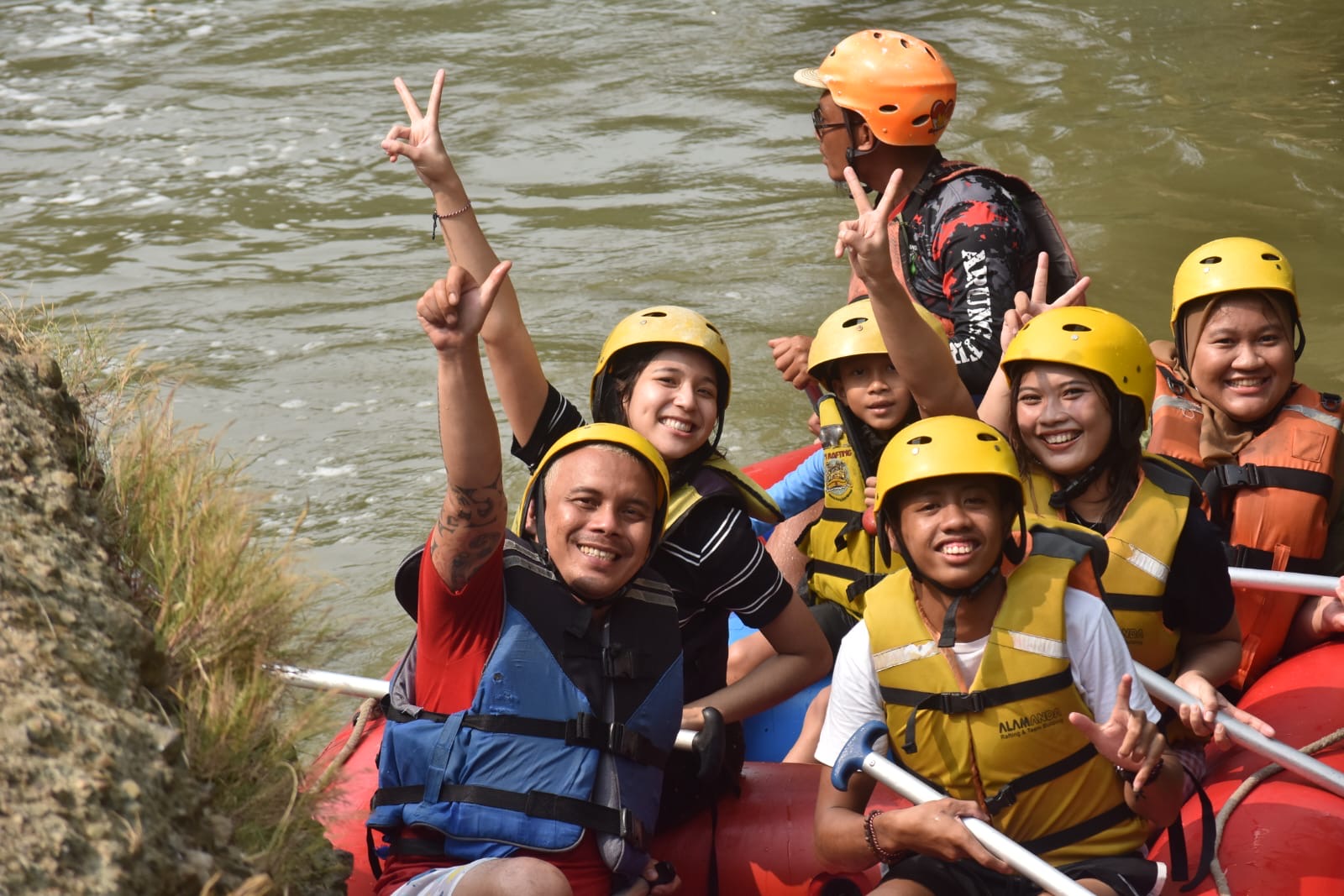 Tempat Rafting Perusahaan Bogor