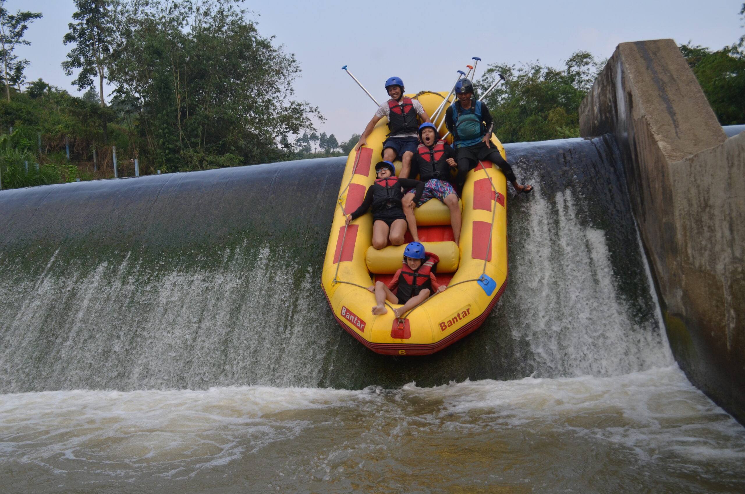Tempat Wisata Rafting Bogor