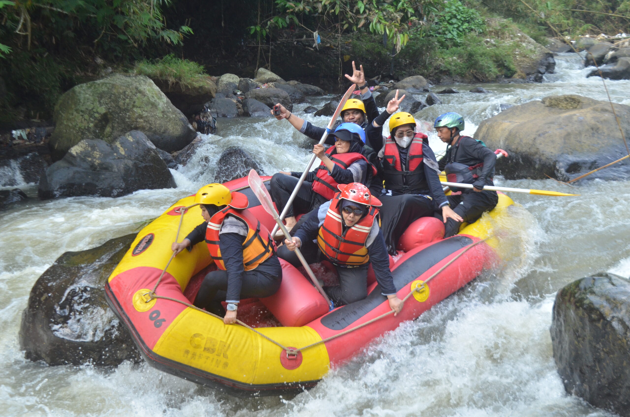 Tempat Arung Jeram / Rafting Di Bogor Panduan Lengkap Tempat Arung Jeram / Rafting Di Bogor &Amp; Paket Kombo Outbound Verza Management