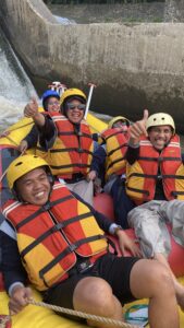 Rekomendasi Tempat Arung Jeram / Rafting Di Bogor Terbaik Tahun 2026 Di Sungai Cisadane
