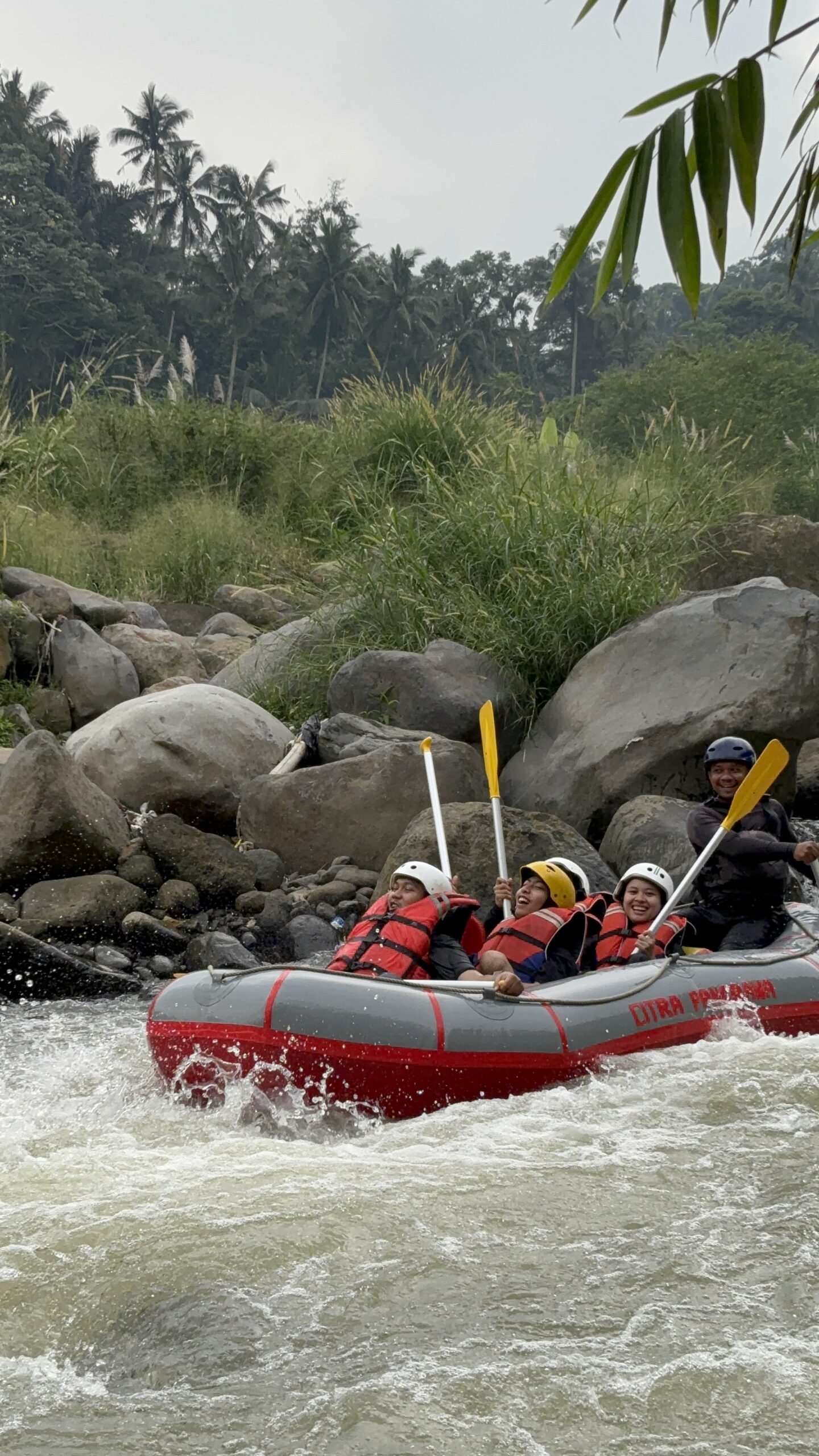 Tempat Rafting Perusahaan Bogor
